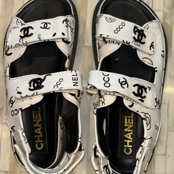 Chanel sandals - Picture 1 of 2